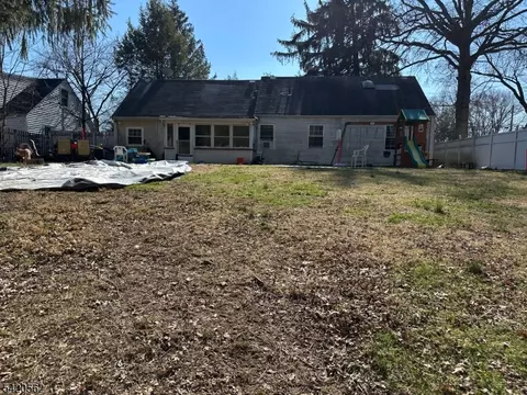 Exterior - 5 Brookside Ave, Pompton Plains, NJ 07444 photo 1 of 2