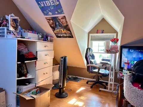 Bedroom - 5 Brookside Ave, Pompton Plains, NJ 07444 photo 9 of 9