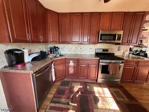 Kitchen - 5 Brookside Ave, Pompton Plains, NJ 07444 photo 3 of 6