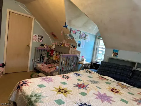Bedroom - 5 Brookside Ave, Pompton Plains, NJ 07444 photo 6 of 9