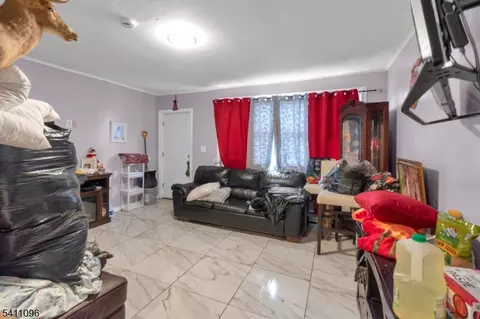 422 Schiller St, Elizabeth City, NJ 07206