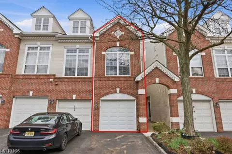 212 Swanstrom Pl, Union, NJ 07083