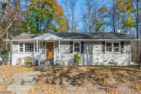 200 Conklintown Rd, Ringwood, NJ 07456