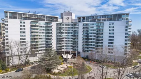 1 Claridge Dr #300, Verona, NJ 07044