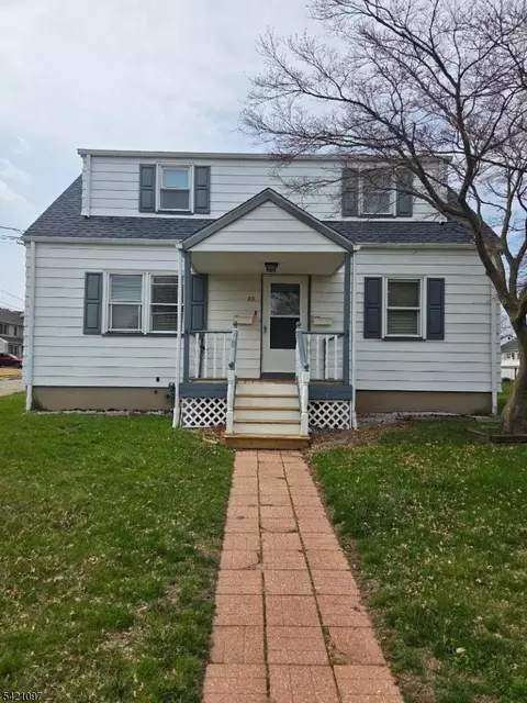 83 Daniel St, Port Reading, NJ 07064
