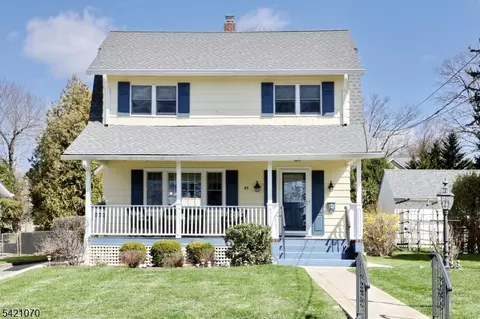 45 Highland Ave, Midland Park, NJ 07432
