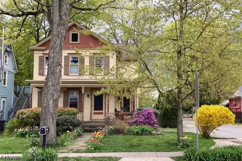 9 West St, Annandale, NJ 08801