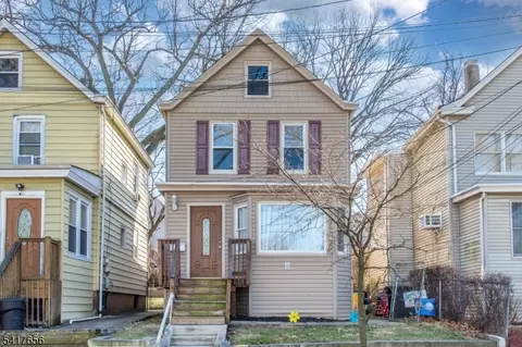3 Sisco Pl, Clifton, NJ 07011