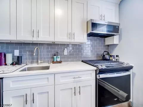 29 Knox Ter #1B, Wayne, NJ 07470 photo 5