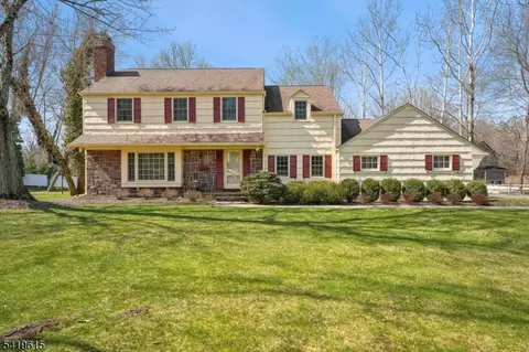 151 Mohawk Rd, Short Hills, NJ 07078