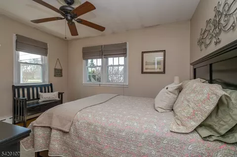 214 Vesper Ave, Middlesex, NJ 08846 photo 11