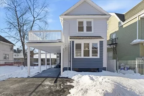 301 N Grove St, East Orange, NJ 07017