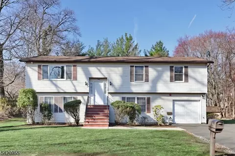 116 Hillside Ave, Midland Park, NJ 07432