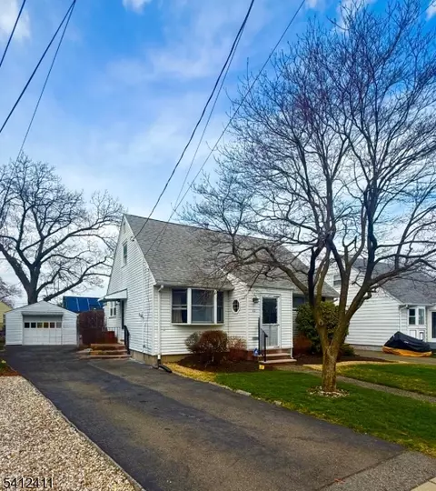62 Runyon Rd, Clifton, NJ 07013