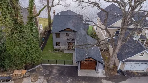 43 E Shore Rd, Denville, NJ 07834