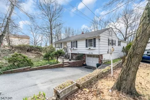 140 White Meadow Rd, Rockaway, NJ 07866