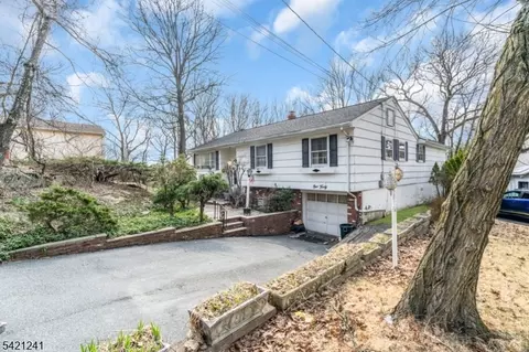 140 White Meadow Rd, Rockaway, NJ 07866