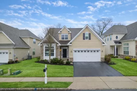 47 Schindler Ct, Somerset, NJ 08873