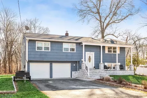 4 Lynn Ct, Lincoln Park, NJ 07035