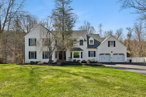 12 Spring Brook Dr, Randolph, NJ 07869