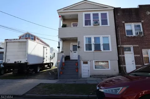 617 N 8th St, Newark, NJ 07107