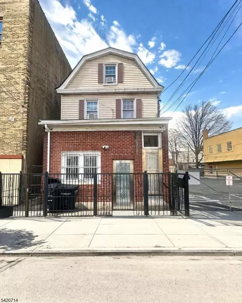 19 Stuyvesant Ave, Newark, NJ 07106