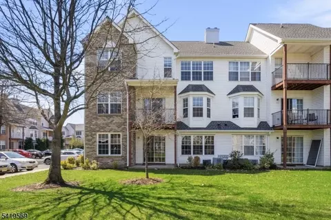 717 Stony Brook Way, North Brunswick Twp, NJ 08902