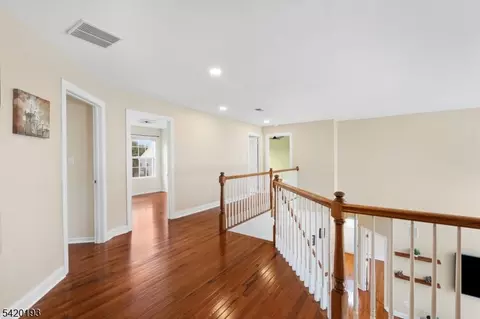 24 Crestview Dr, Clinton, NJ 08809 photo 16