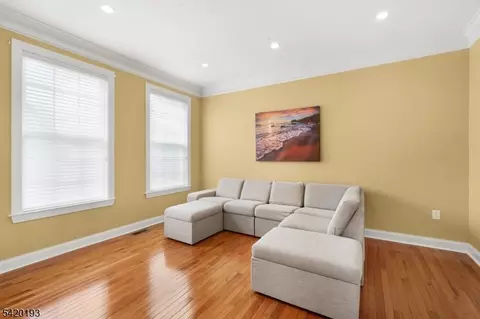 24 Crestview Dr, Clinton, NJ 08809 photo 9