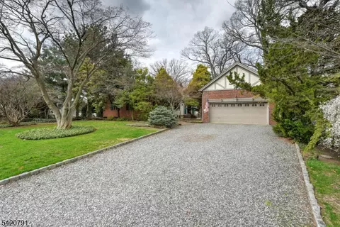 83 Whitford Ave, Nutley, NJ 07110