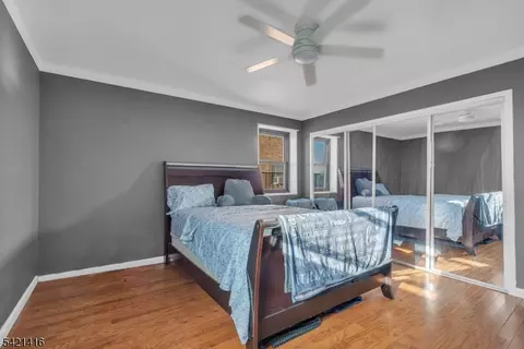 208 Anderson St, Hackensack, NJ 07601