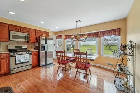 14 Eton Pl, Springfield, NJ 07081 photo 11