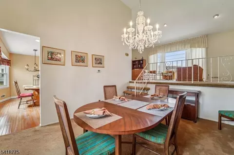 14 Eton Pl, Springfield, NJ 07081 photo 8