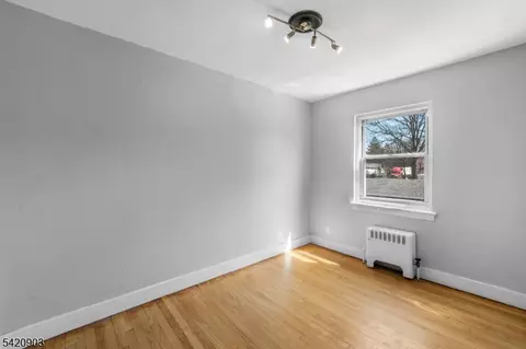 Bedroom - 418 Esplanade #6, Hackensack, NJ 07601 photo 3 of 4