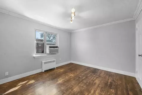 Bedroom - 418 Esplanade #6, Hackensack, NJ 07601 photo 1 of 4