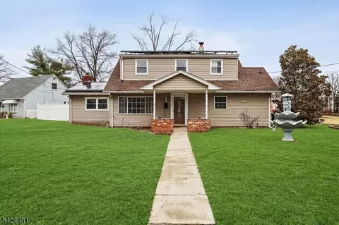2 Dey Pl, Edison, NJ 08817