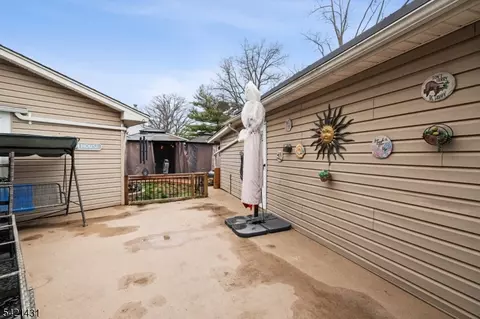 Exterior - 2 Dey Pl, Edison, NJ 08817 photo 3 of 3