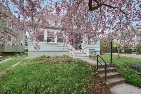40 Lenox Ter, Bloomfield, NJ 07003