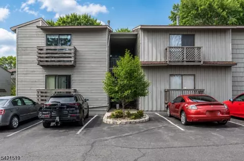 1002 Spruce Hills Dr, Glen Gardner, NJ 08826