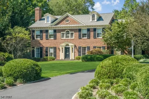 31 Forest Dr, Short Hills, NJ 07078