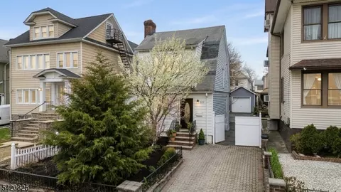 923 Kilsyth Rd, Elizabeth, NJ 07208