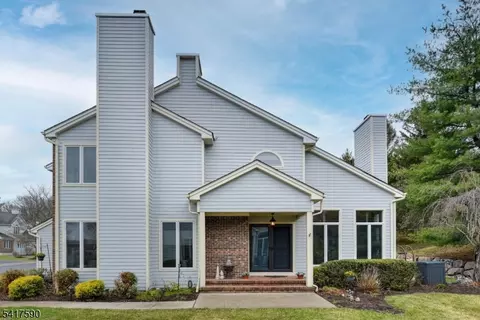 12 Aynsley Ct, Montville, NJ 07045