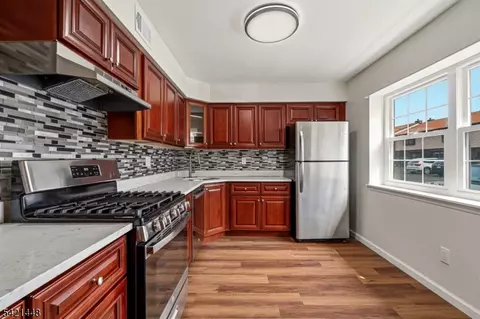 8401 Hana Rd, Edison, NJ 08817