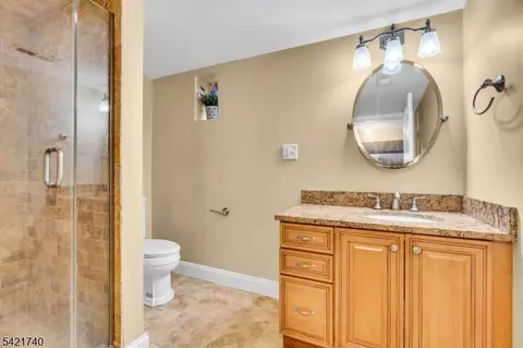 Bath - 467 Summit Ave, Hackensack, NJ 07601 photo 6 of 6