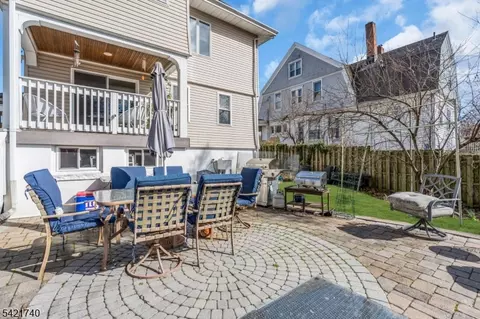 Exterior - 467 Summit Ave, Hackensack, NJ 07601 photo 10 of 11