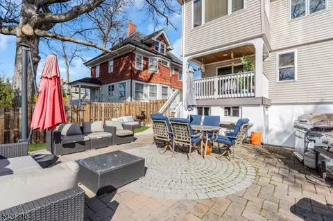 Exterior - 467 Summit Ave, Hackensack, NJ 07601 photo 9 of 11