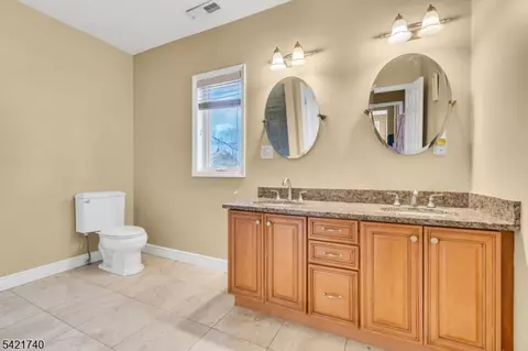 Bath - 467 Summit Ave, Hackensack, NJ 07601 photo 2 of 6