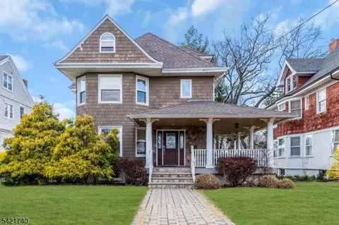 467 Summit Ave, Hackensack, NJ 07601