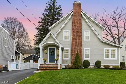 110 Willoughby Rd, Fanwood, NJ 07023