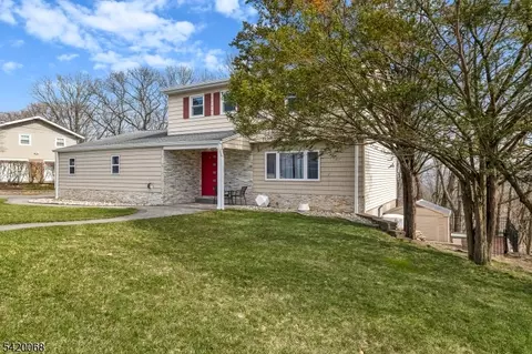 318 Daniel St, Dover, NJ 07801 photo 2